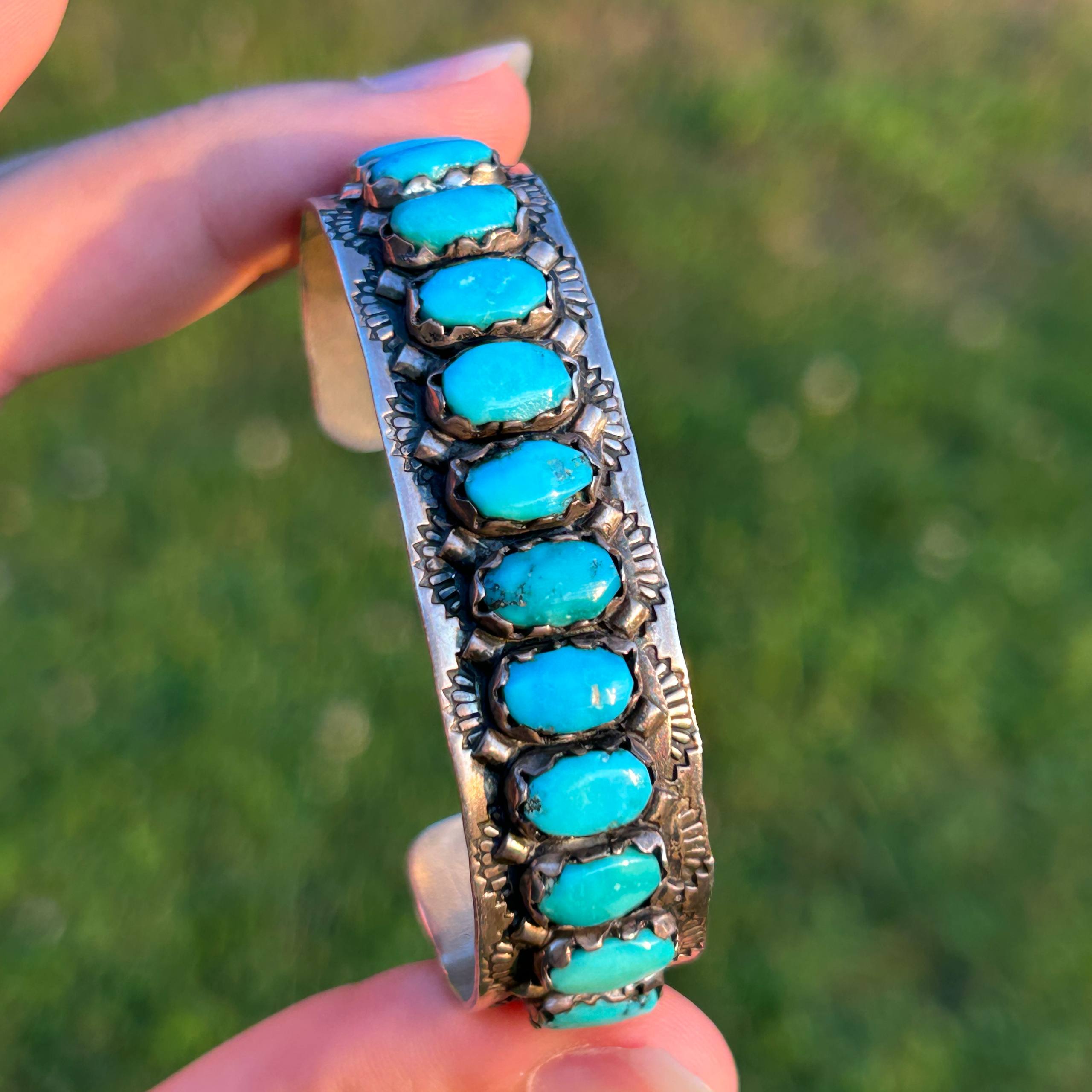 Vintage Navajo/ZUNI FRED WEEKOTY Turquoise Solid 925 Sterling Silver Bracelet - Image 18