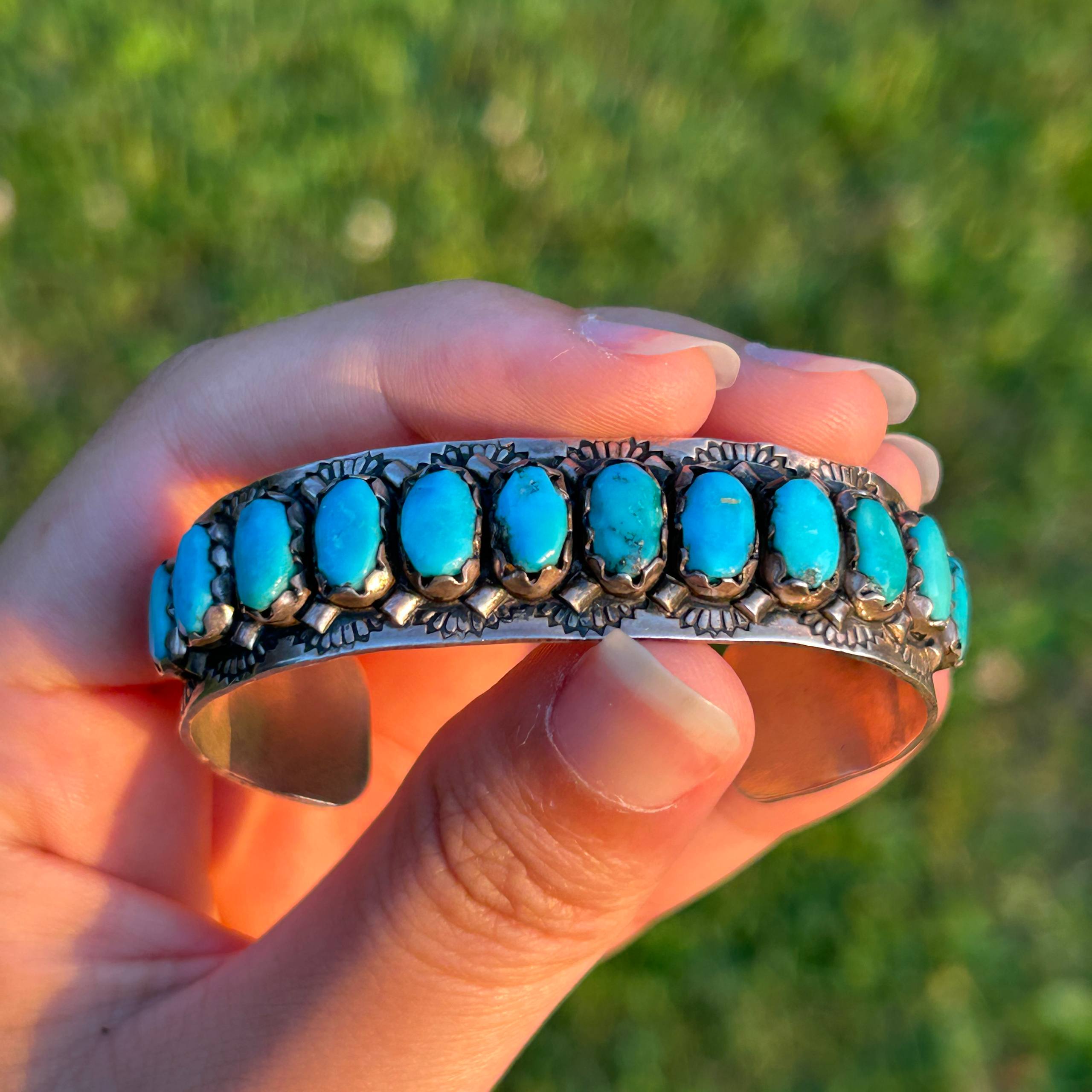 Vintage Navajo/ZUNI FRED WEEKOTY Turquoise Solid 925 Sterling Silver Bracelet - Image 17