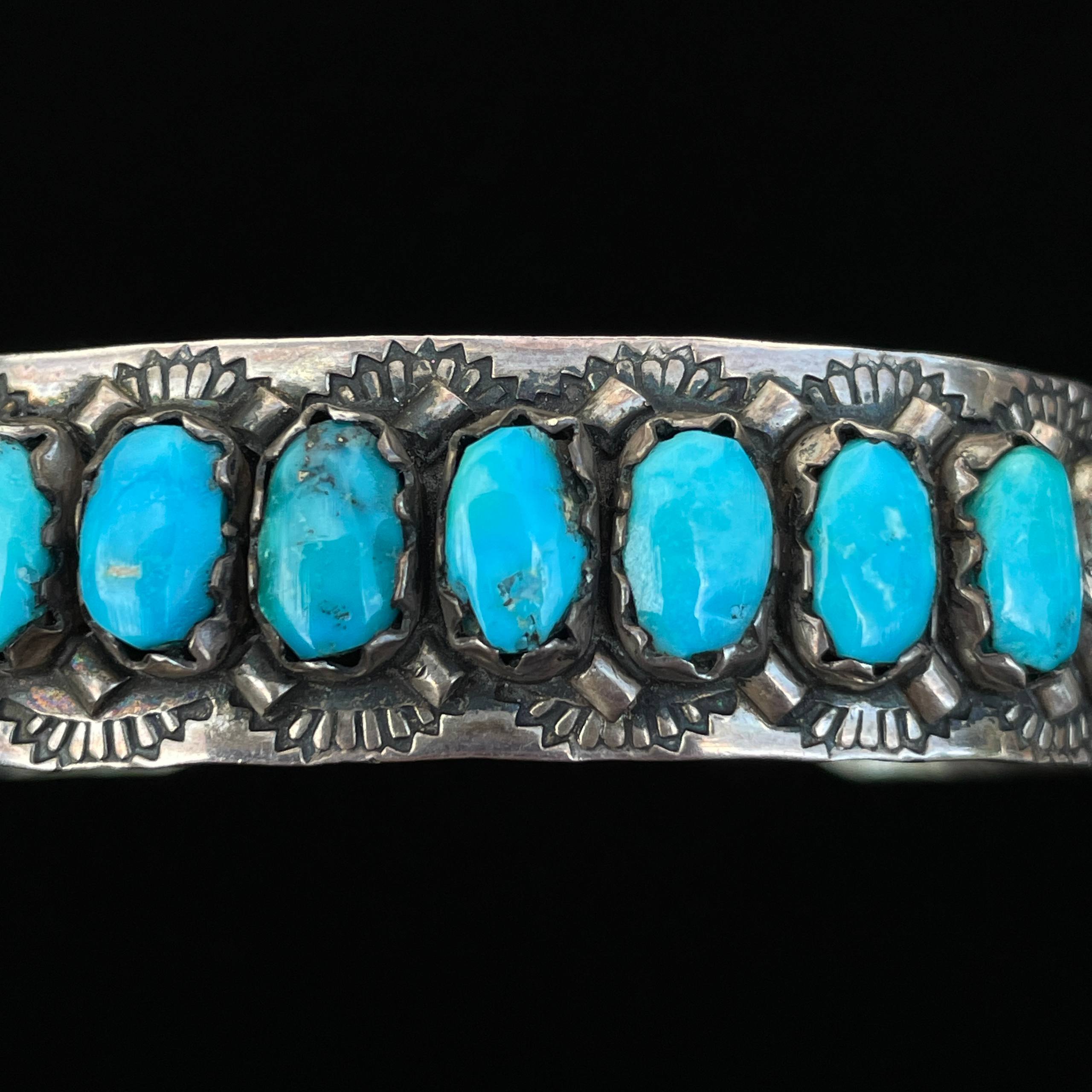 Vintage Navajo/ZUNI FRED WEEKOTY Turquoise Solid 925 Sterling Silver Bracelet - Image 27