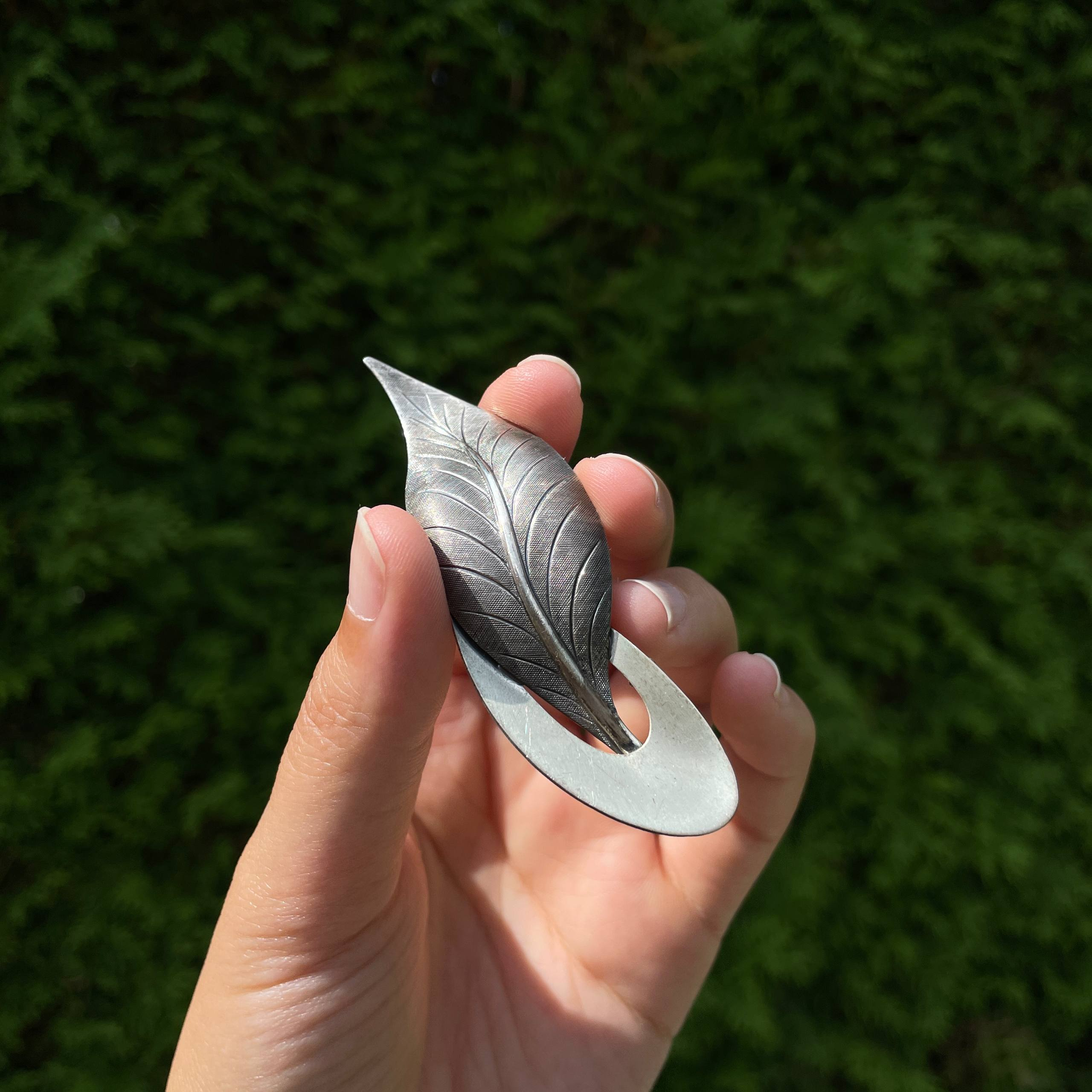 Beau Sterling Modernist Oval Leaf Brooch Pin Solid 925 Silver